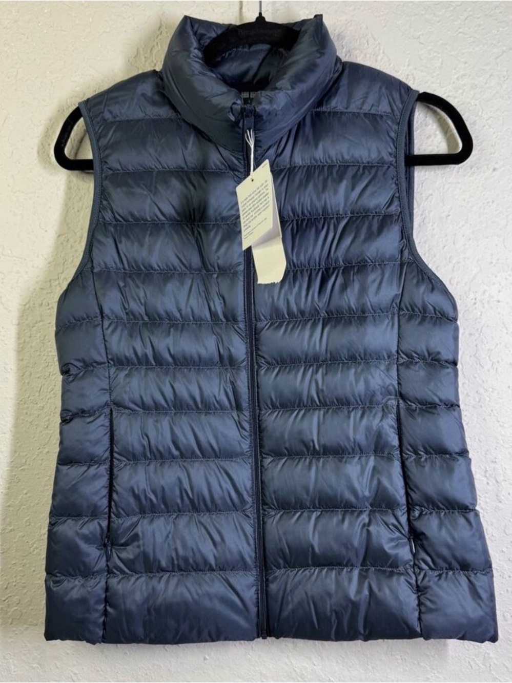 UNIGLO Vest Small Down Puffer Ultra Lightweight Full Zip‎ Pockets Hiking Outdoor